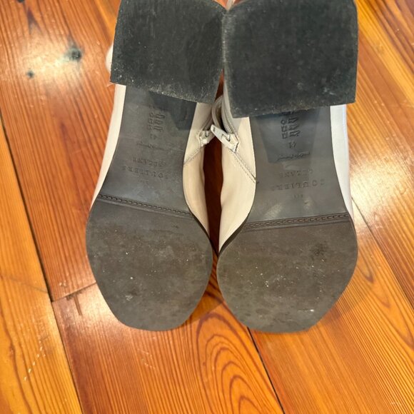 Sezane White Lacquer Axelle Ankle Boots - Size 10 - Picture 4 of 4